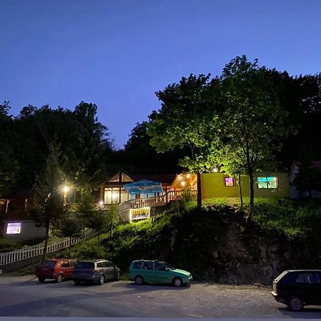 Apartmani Sastavci Tjentiste Luaran gambar